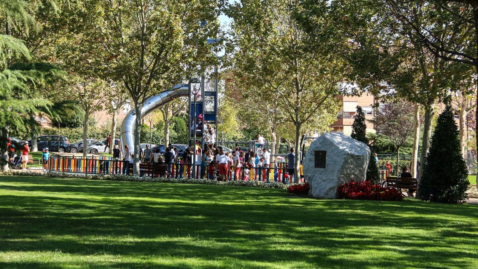 Los diez parques de Boadilla con más sombra para pasar la ola de calor