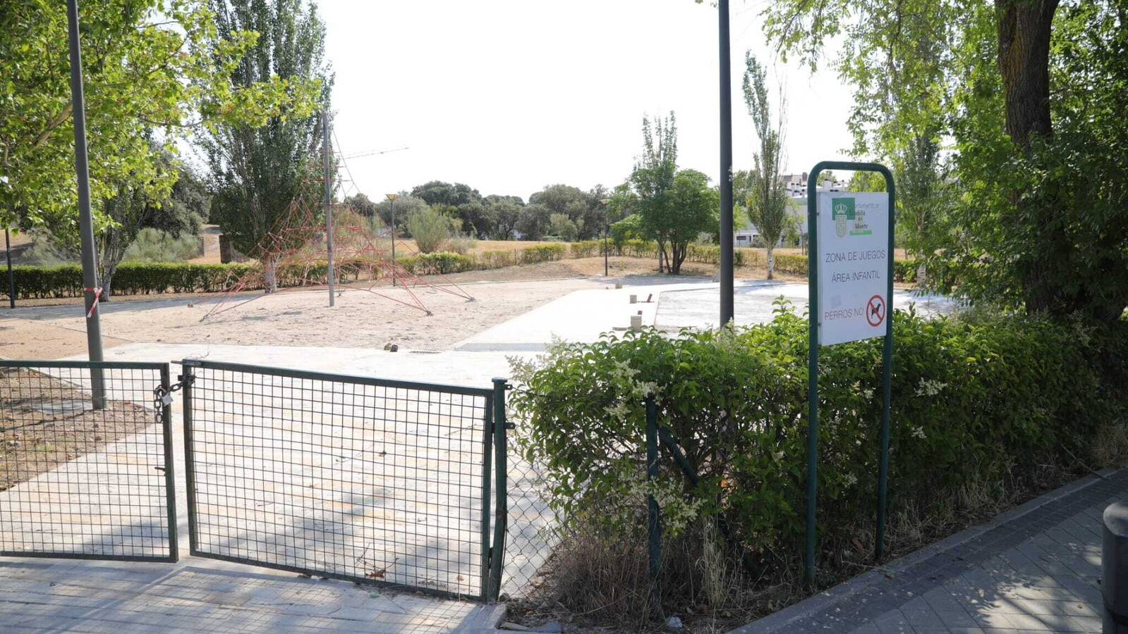 Continúa la remodelación del parque Playa de América en Valdecabañas