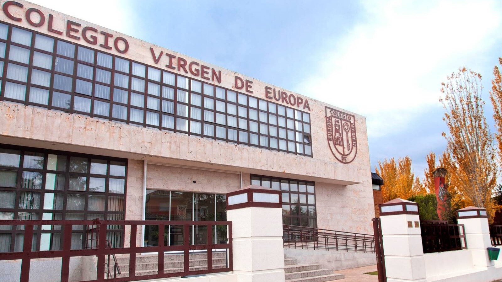 El director del Colegio Virgen de Europa de Boadilla y varios profesores testifican por el caso de las alumnas grabadas