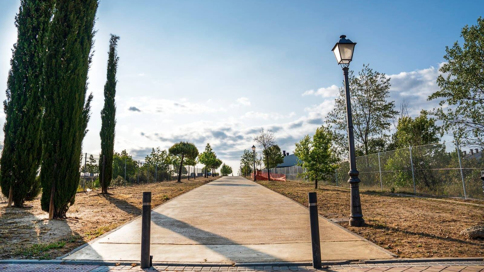 Boadilla concluye la remodelación de la senda que une El Pastel y La Cárcava con Viñas Viejas, Las Lomas y Olivar de Mirabal