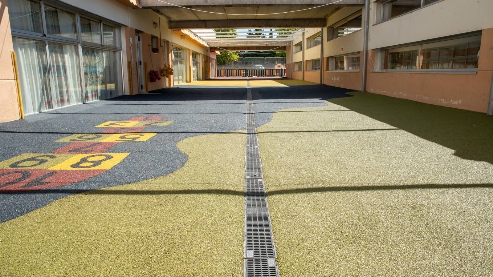 Mejoras en las áreas infantiles de los centros educativos de Boadilla Mejoras en las áreas infantiles de los centros educativos de Boadilla