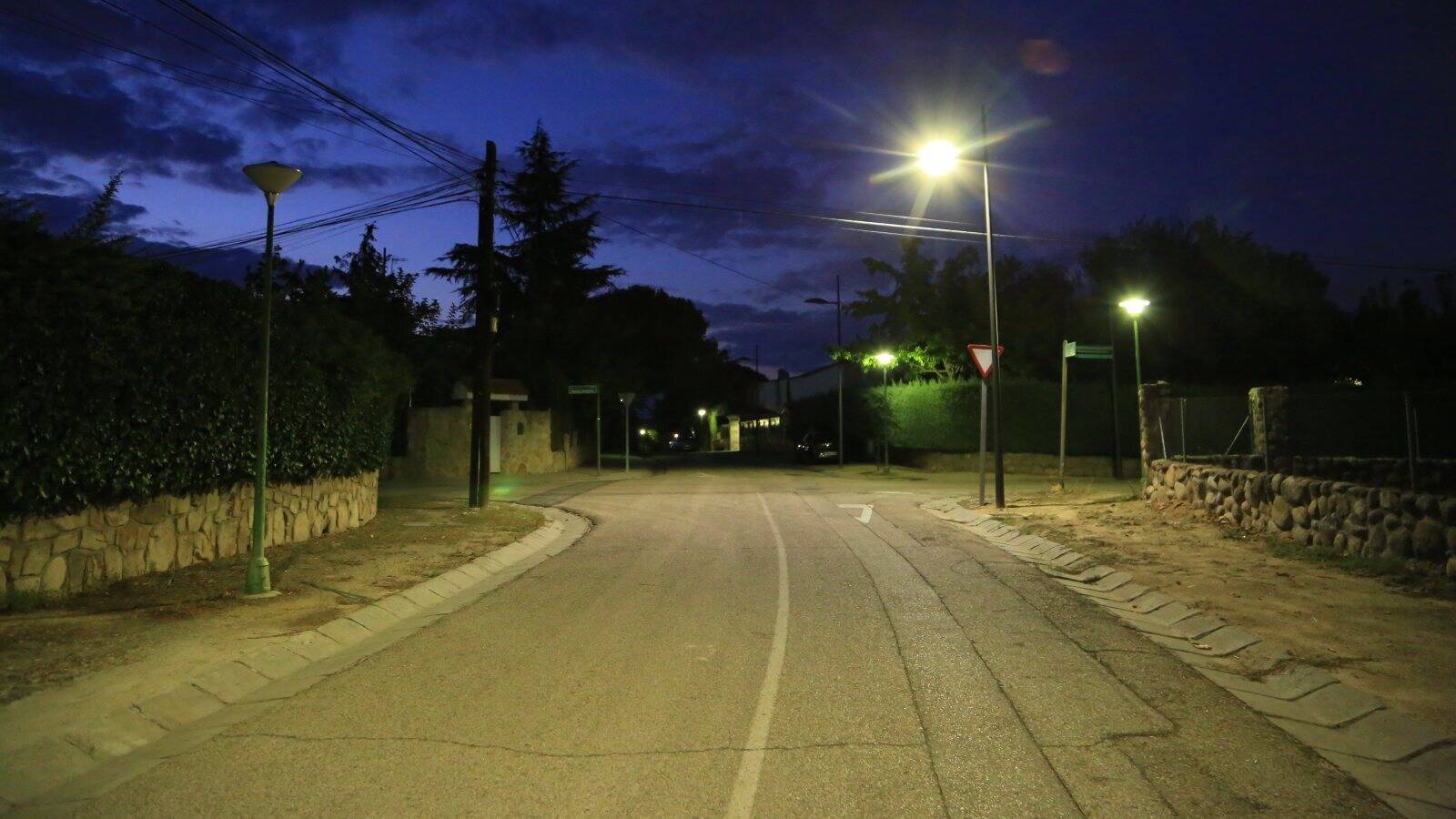 Boadilla modernizará el alumbrado público en las urbanizaciones históricas con tecnología LED Boadilla modernizará el alumbrado público en las urbanizaciones históricas con tecnología LED