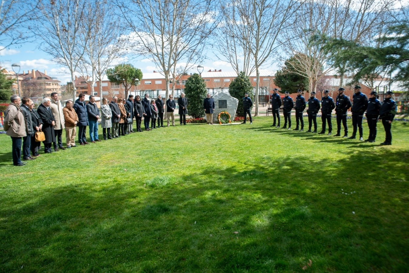 Boadilla recuerda a las víctimas del 11-M, en el vigésimo aniversario de los atentados terroristas