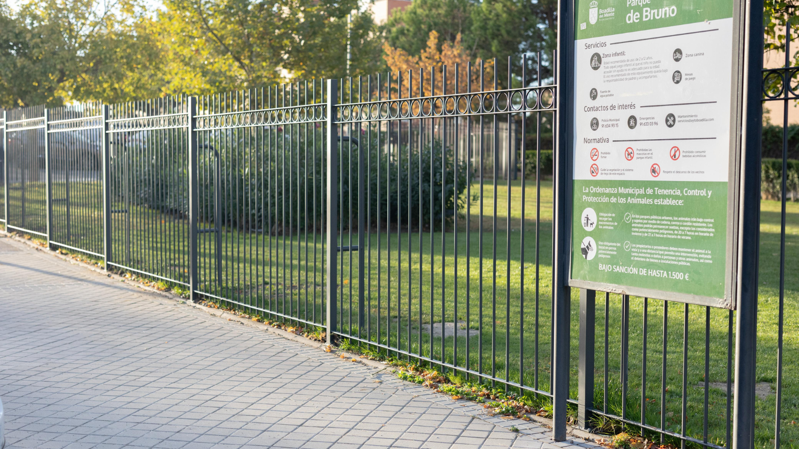 Boadilla moderniza el parque de Bruno con nuevas medidas de seguridad e iluminación Boadilla moderniza el parque de Bruno con nuevas medidas de seguridad e iluminación