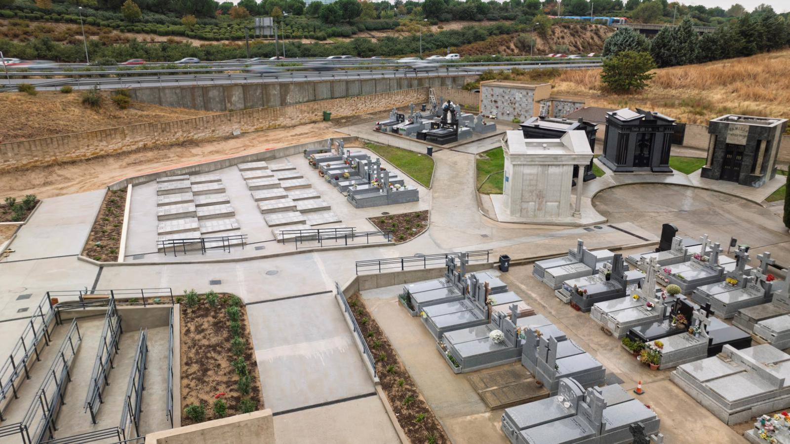 Boadilla finaliza las obras de la ampliación del cementerio municipal Boadilla finaliza las obras de la ampliación del cementerio municipal