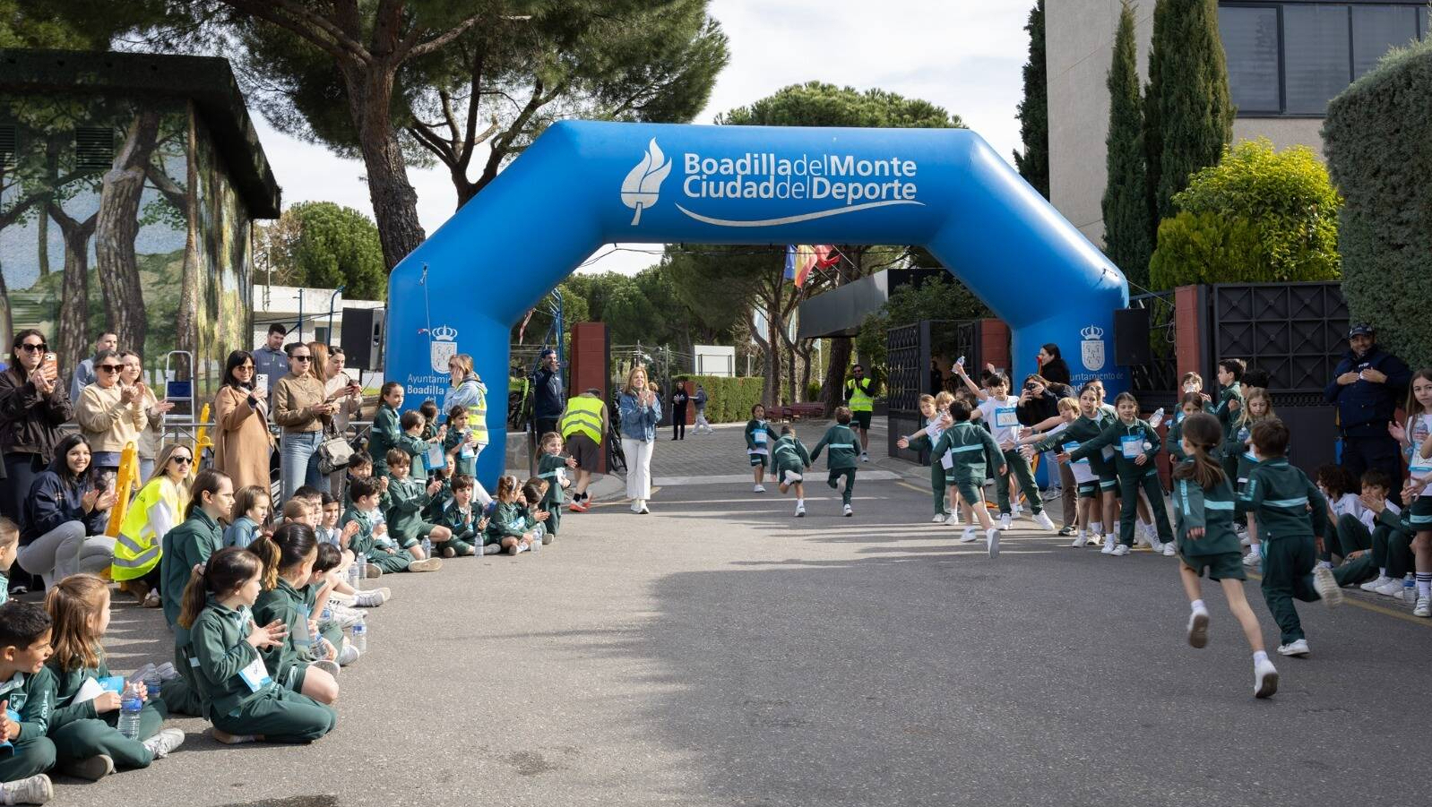 Trinity College reúne a alumnos y profesores en una carrera solidaria por UNICEF