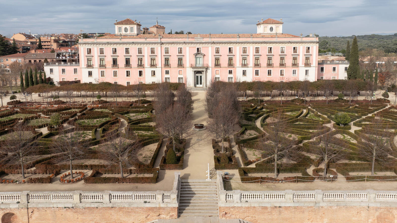 El Palacio de Boadilla consolida su oferta de ocio con la terraza de verano El Palacio de Boadilla consolida su oferta de ocio con la terraza de verano