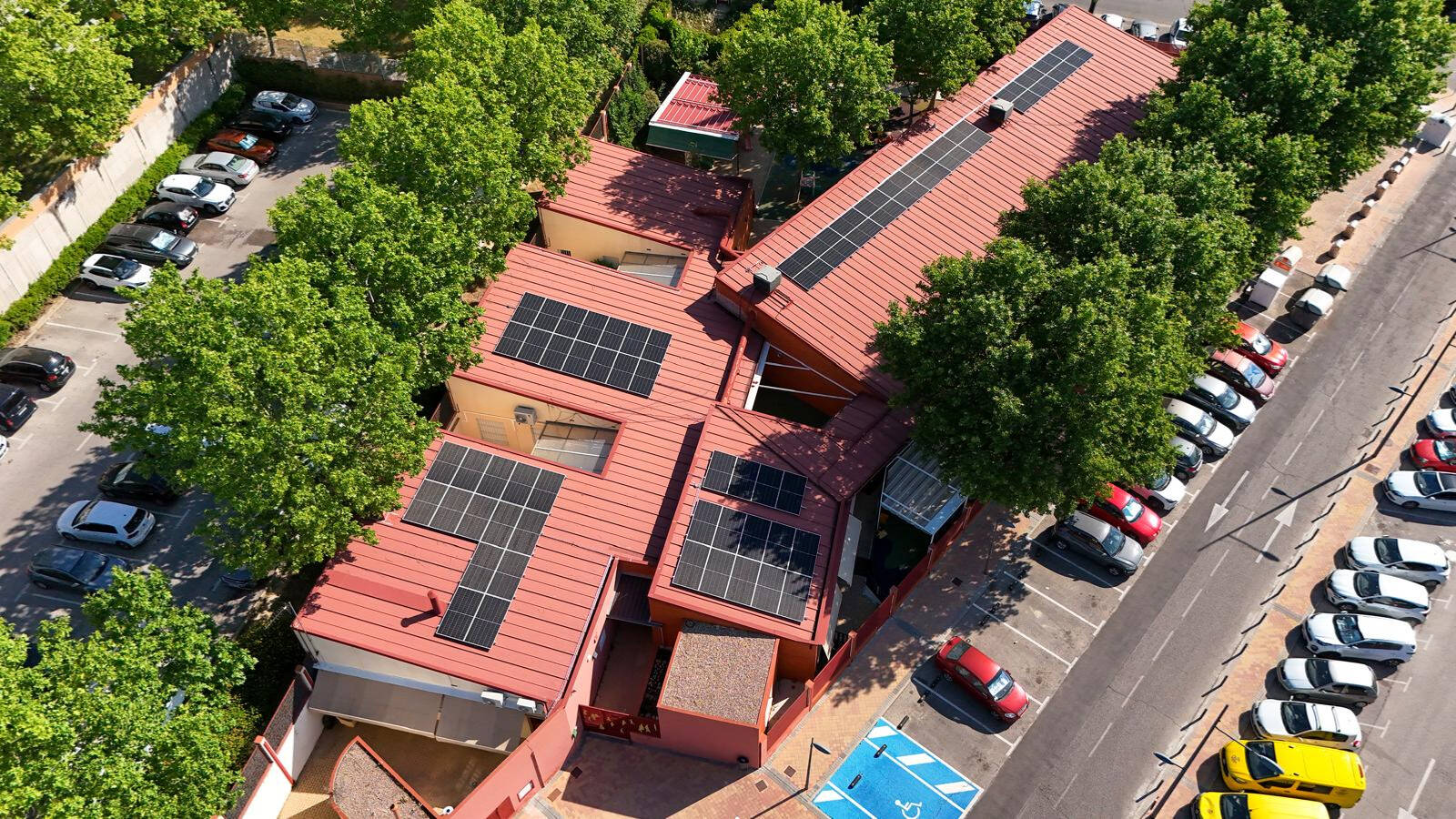 Boadilla instala 77 paneles solares en la Escuela Infantil Romanillos Boadilla instala 77 paneles solares en la Escuela Infantil Romanillos