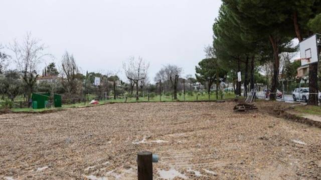 boadilla-mejora-la-pista-deportiva-del-parque-antonio-herrero-con-una-nueva-superficie-de-800-m