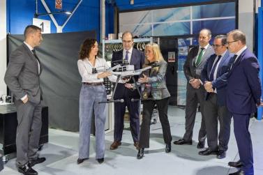 diaz-ayuso-presenta-en-boadilla-la-primera-estrategia-de-drones-de-la-comunidad-de-madrid