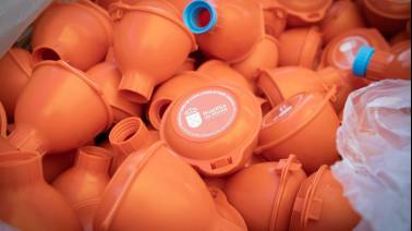 mas-de-2-000-embudos-para-fomentar-el-reciclaje-de-aceite-vegetal-en-boadilla
