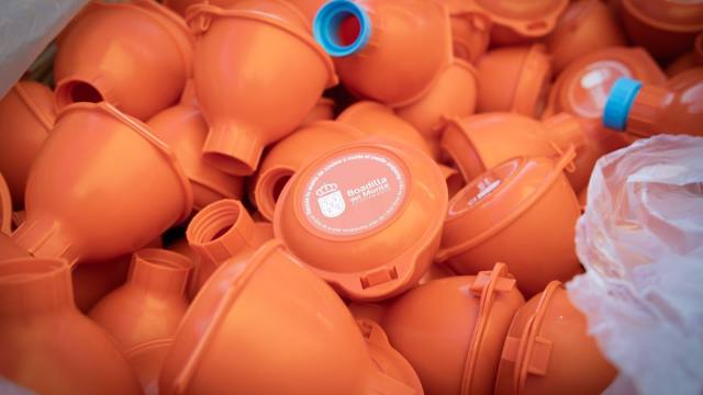 mas-de-2-000-embudos-para-fomentar-el-reciclaje-de-aceite-vegetal-en-boadilla