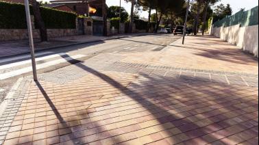 boadilla-mejora-la-accesibilidad-en-la-calle-rio-jarama-con-nuevo-acerado