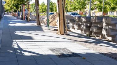 boadilla-renueva-el-acerado-de-la-avenida-siglo-xxi-con-solado-antideslizante