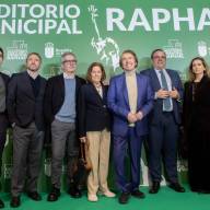 Boadilla rinde homenaje a Raphael dando su nombre al Auditorio Municipal