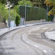 Nueva acera y más aparcamiento en Castro Urdiales tras una reforma de más de 200.000 euros