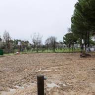 Boadilla mejora la pista deportiva del parque Antonio Herrero con una nueva superficie de 800 m²