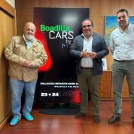 Boadilla reúne coches clásicos, deportivos y eléctricos en los jardines del Palacio del Infante D. Luis