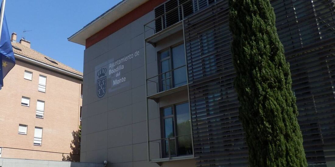 Abren los edificios municipales y se reactivan los servicios suspendidos tras la nevada caída en Boadilla