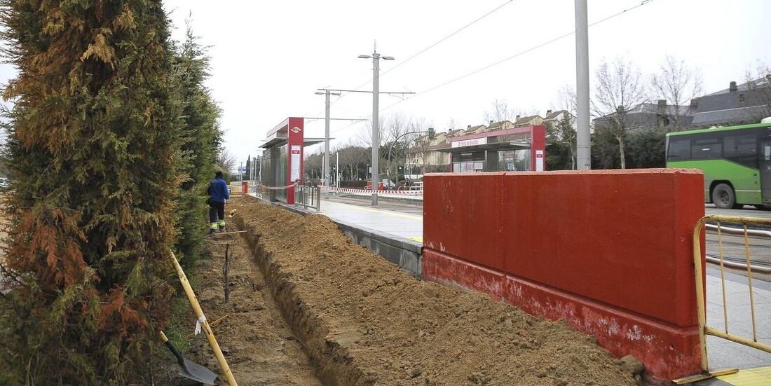 El Ayuntamiento renueva el alumbrado público en el residencial Las Eras