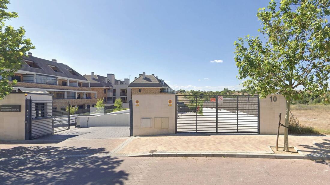 Boadilla subasta tres plazas de garaje y dos trasteros