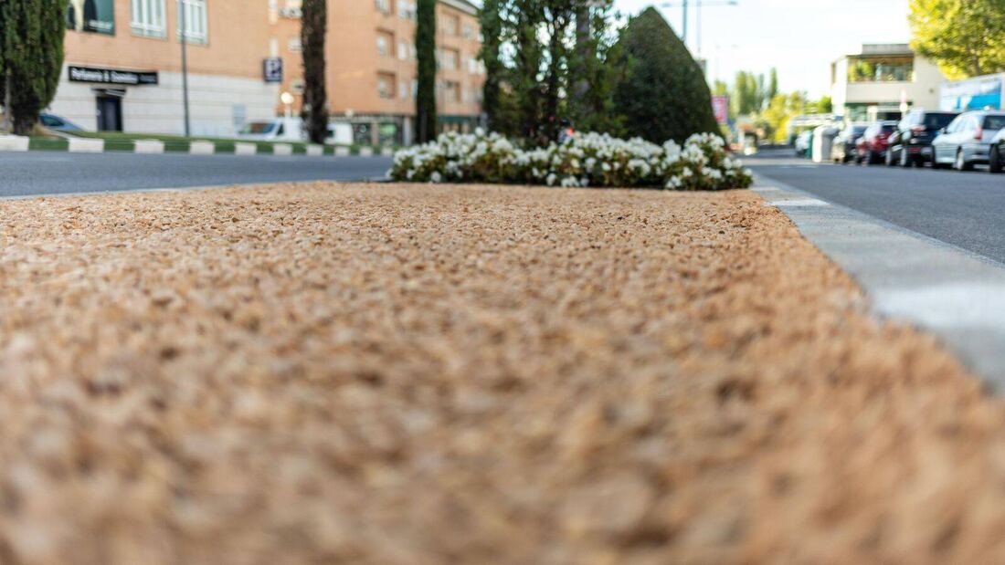 Boadilla renueva la mediana entre la carretera de Majadahonda y la calle Isabel II