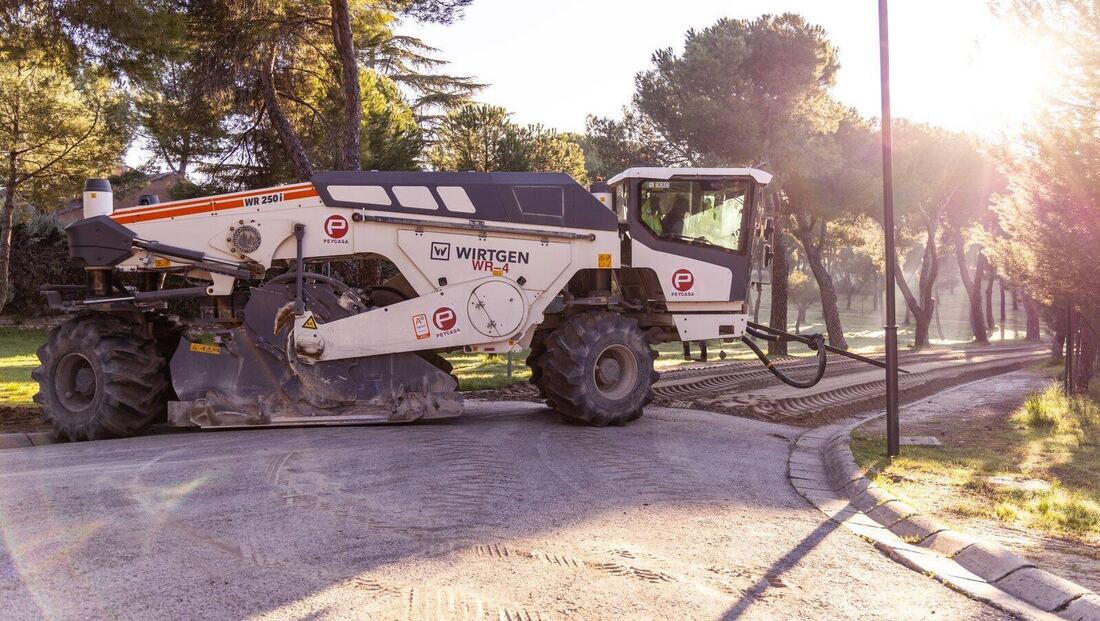 La calle Valle del Tiétar inicia su rehabilitación para mejorar el firme y la accesibilidad