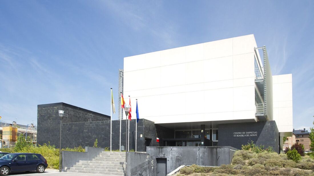 El paro baja en Boadilla en mayo y se mantiene en una tasa estimada del 3,2%
